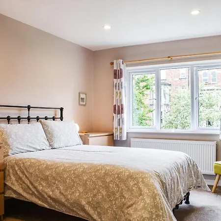 Downdinner Hill 度假居 *